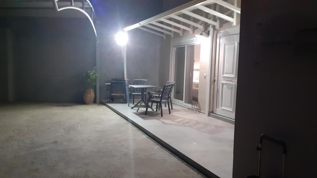 Giannis Appartement Galatás Buitenkant foto