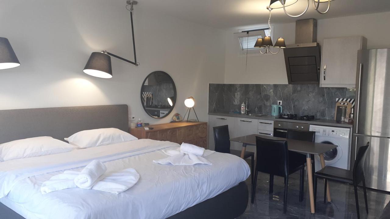 Giannis Appartement Galatás Buitenkant foto